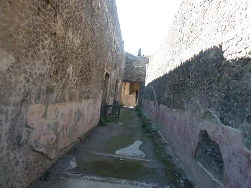 VIII.7.20 Pompeii. September 2015. Looking west along entrance passage or passage with graffiti.