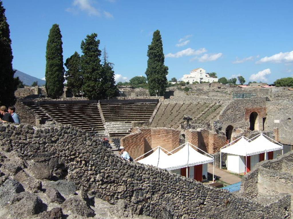 VIII.7.21 Pompeii. September 2005. Looking north-east towards Large Theatre from Triangular Forum.