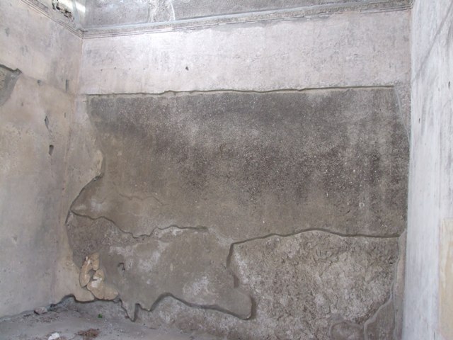 IX.1.20 Pompeii. July 2008. Downpipe in kitchen area. Photo courtesy of Barry Hobson.