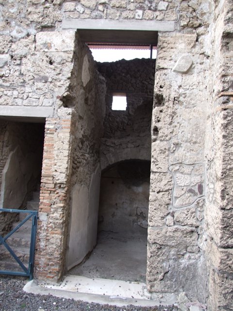 IX.1.20 Pompeii. December 2007. Room 20, looking towards south wall.
