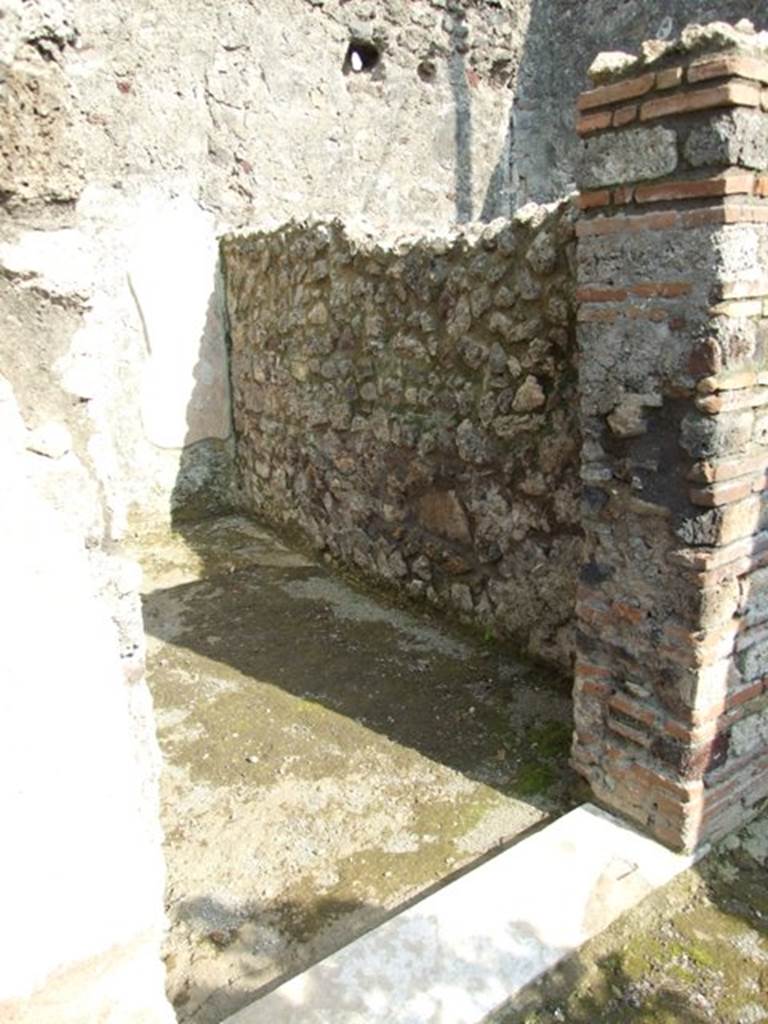 IX.3.5 Pompeii. March 2009. Doorway to room 22, and south-east corner.
