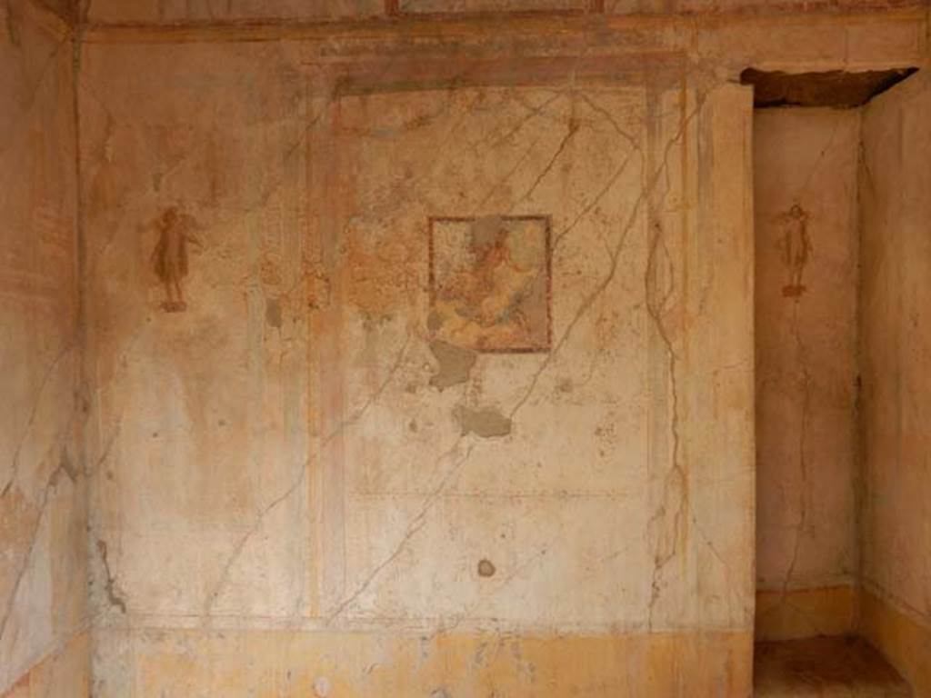IX.3.5 Pompeii. October 2020. Room 4, painted figure at west end of north wall. Photo courtesy of Klaus Heese.