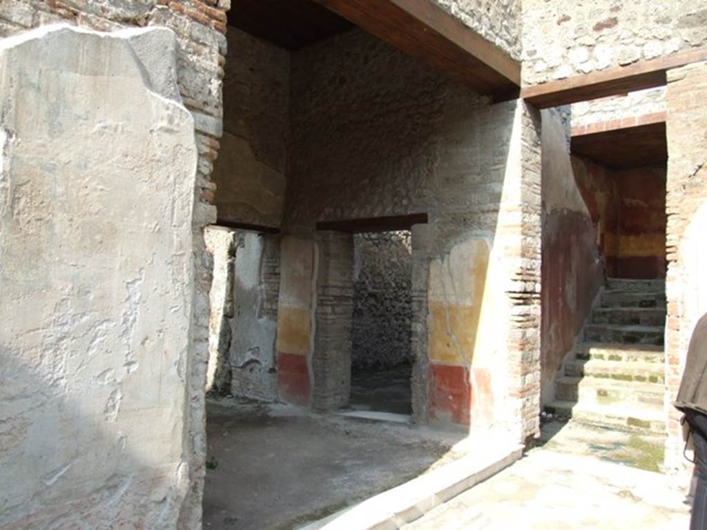 IX.3.5 Pompeii. March 2009. Room 6, doorway to ala on north side of atrium, on left. 