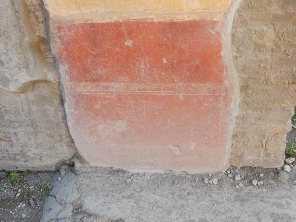 IX.3.5 Pompeii. May 2015. Room 6, painted decoration from zoccolo on east wall of ala, on north side of doorway to room 11. Photo courtesy of Buzz Ferebee. 
