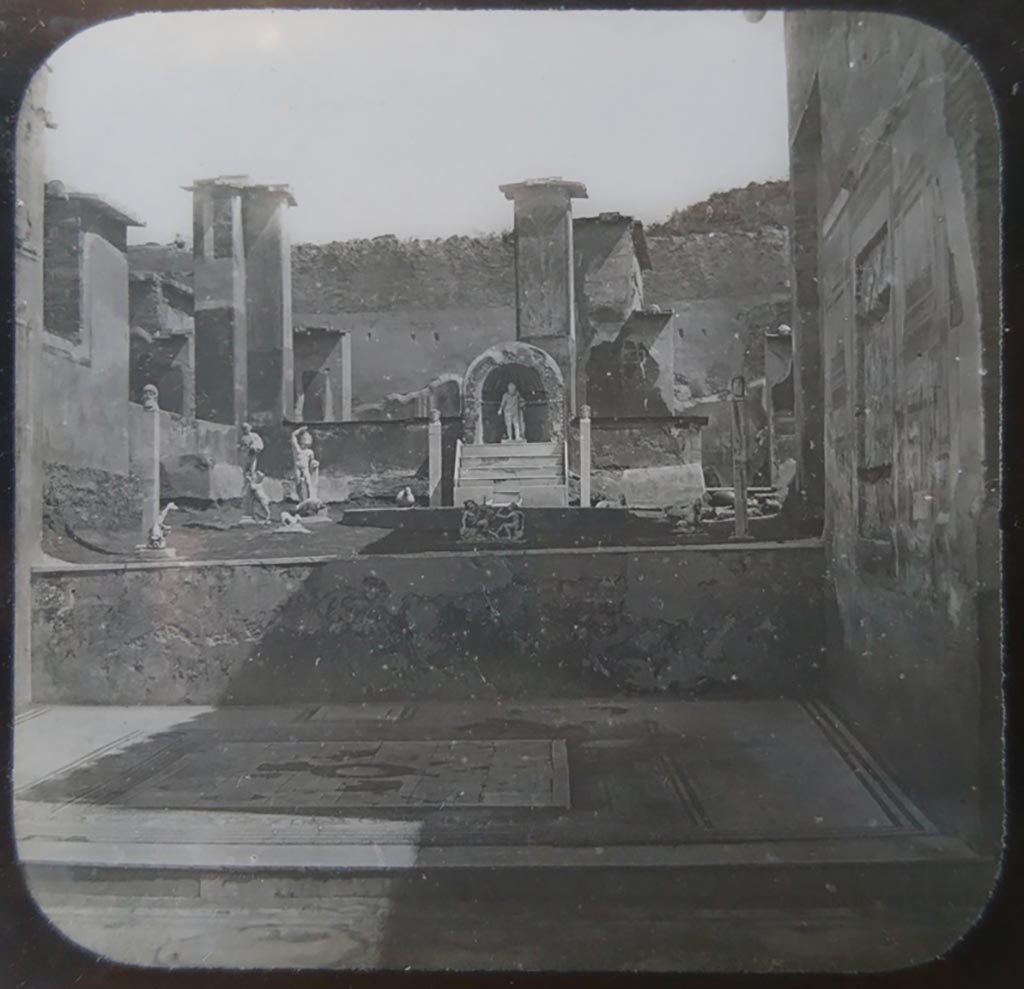 IX.3.5 Pompeii.
From an album of Michele Amodio dated 1874, entitled “Pompei, destroyed on 23 November 79, discovered in 1745”. 
Looking east across garden area. Photo courtesy of Rick Bauer.

