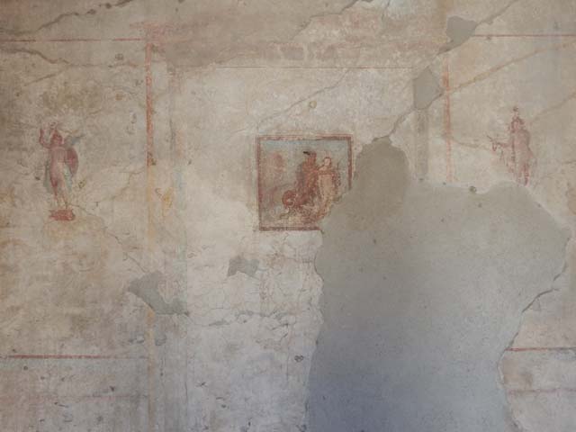 IX.3.5 Pompeii. May 2015. Room 16, south wall. Photo courtesy of Buzz Ferebee.