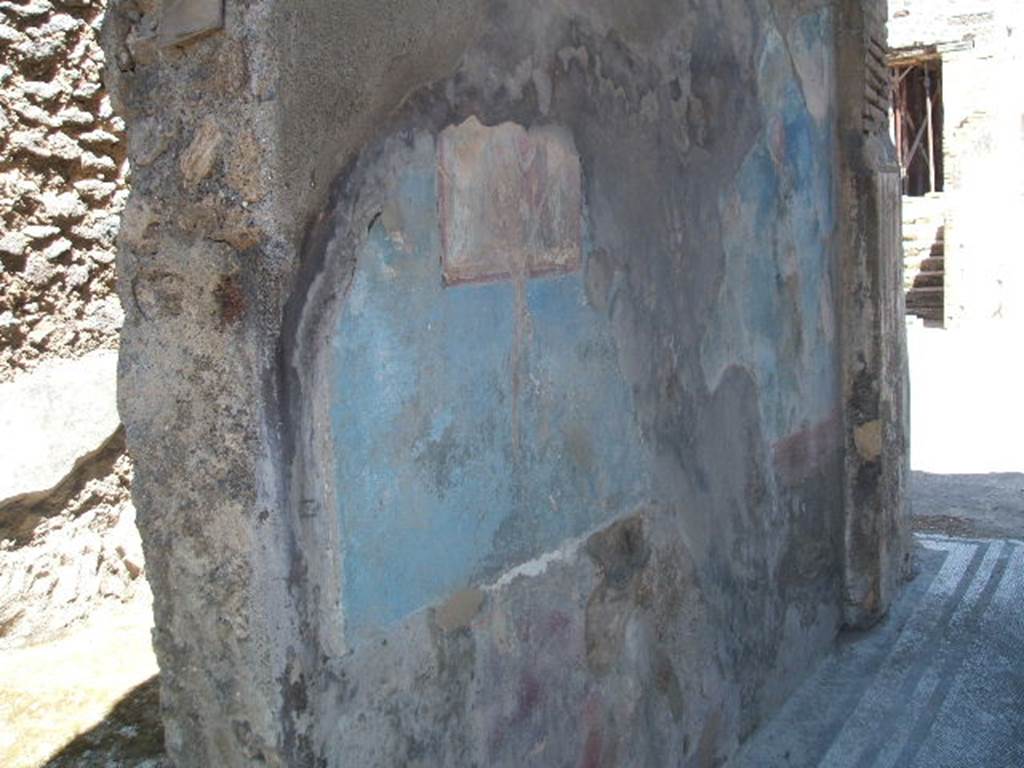 IX.3.5 Pompeii. 2019. Room 1, north wall of entrance corridor/fauces, with remains of wall painting of Ceres. Photo courtesy of Davide Peluso.
