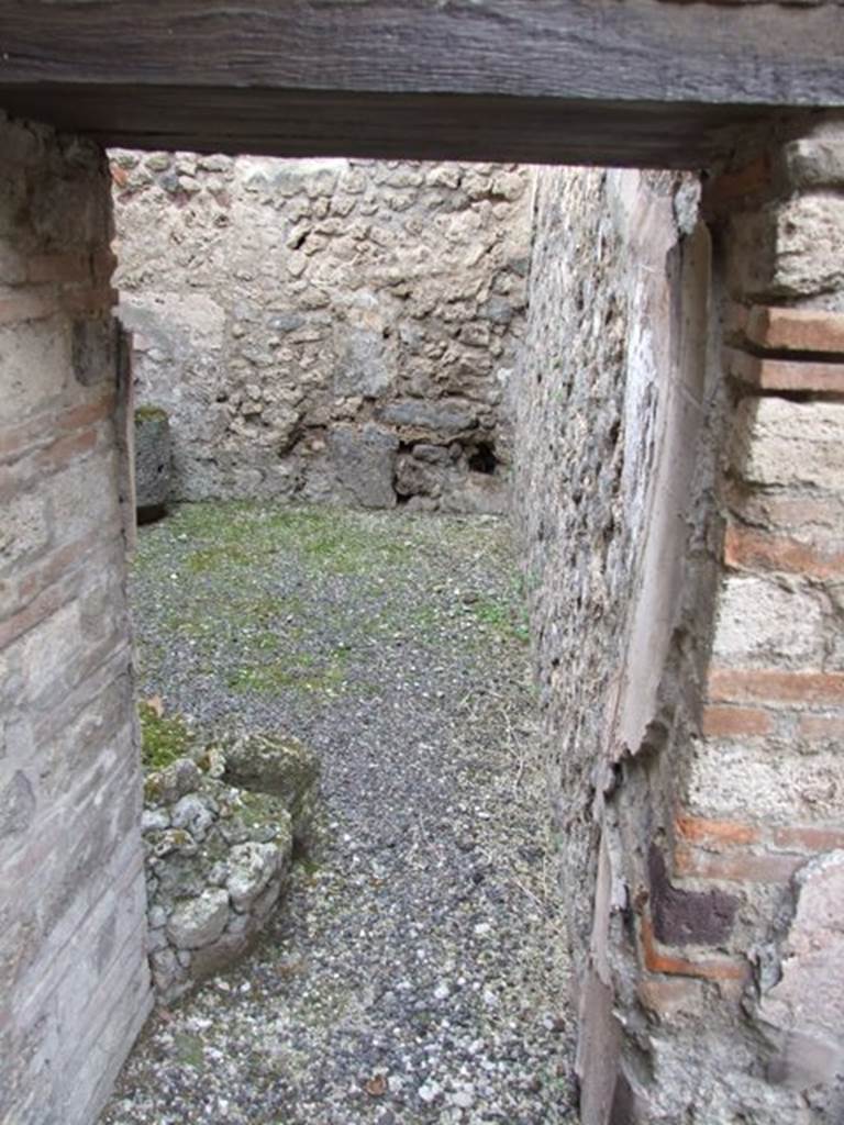 IX.3.20 Pompeii. December 2007. Doorway to room 4.