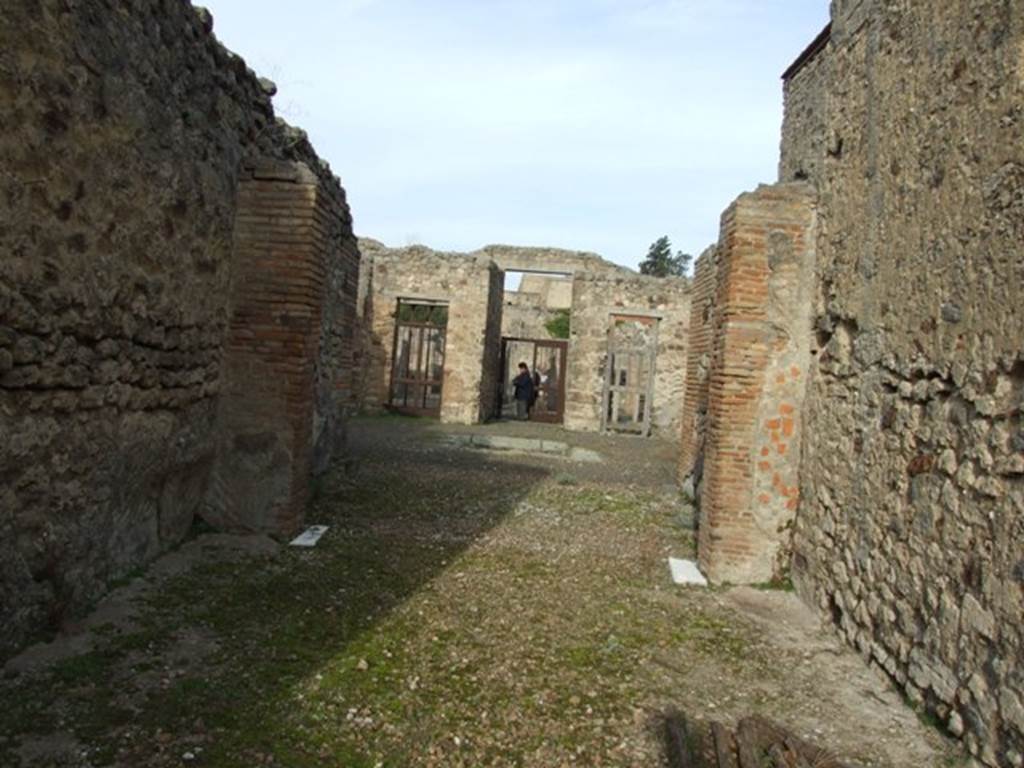 IX.5.2 Pompeii. December 2007. 
Room 10, looking north across double length tablinum and view across atrium to front entrance.
The dog-kennel (see below) would have been seen on the left.

