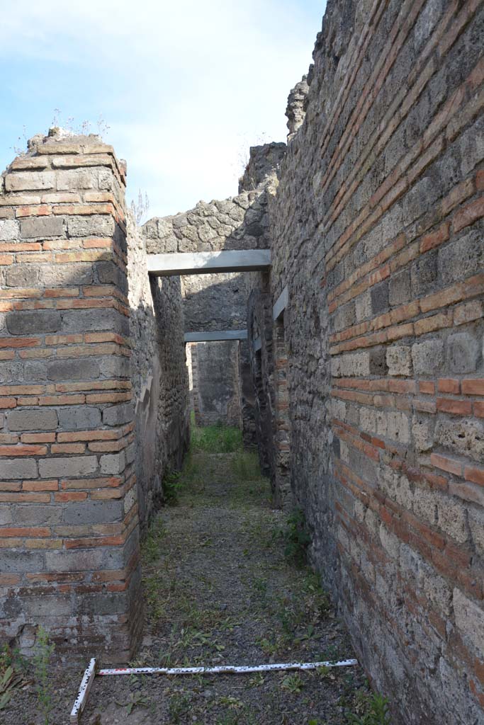 IX.5.2 Pompeii. May 2017. Corridor m, looking south.
Foto Christian Beck, ERC Grant 681269 DCOR.
