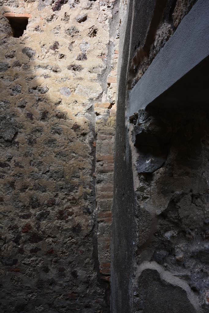 IX.5.2 Pompeii. March 2017. Room o, looking towards north wall in north-east corner.
Foto Christian Beck, ERC Grant 681269 DCOR.
