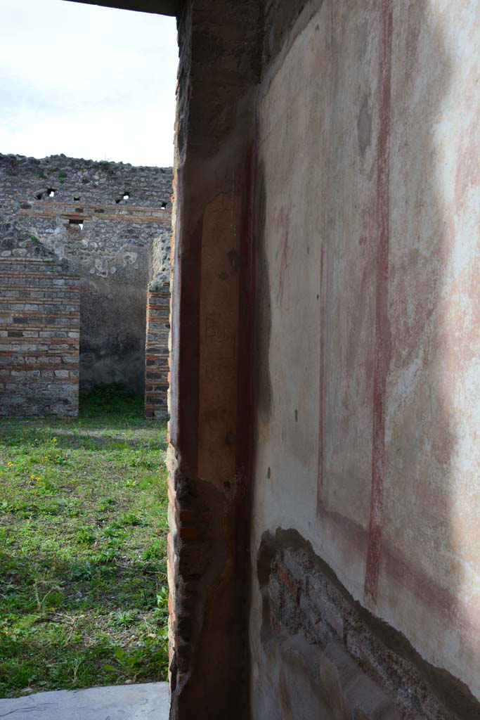 IX.5.2 Pompeii. March 2017.
Room ‘c’, looking west towards doorway and north-west corner.
Foto Christian Beck, ERC Grant 681269 DÉCOR.
