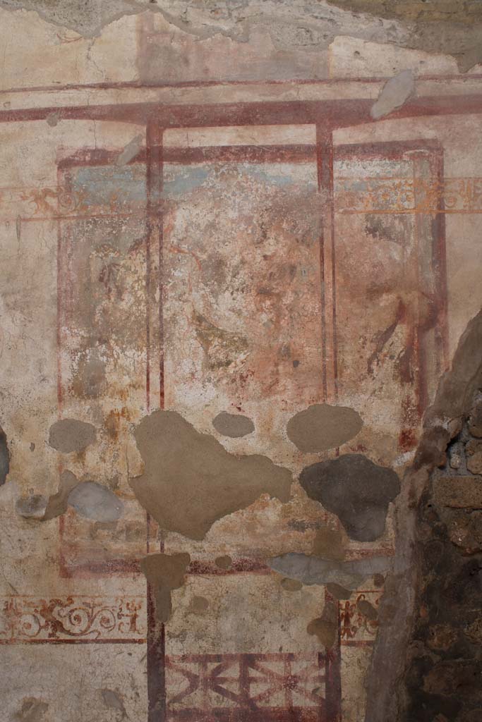 IX.5.2 Pompeii. May 2019. Room ‘c’, central wall painting on south wall.
Foto Christian Beck, ERC Grant 681269 DÉCOR.
According to Schefold, this was a painting of Ariadne, Dionysus and Silenus.  
See Schefold, K., 1962. Vergessenes Pompeji. Bern: Francke. (T. 173,1).
According to PPP, this wall painting may be of Hermaphrodite and a maenad.
See Bragantini, de Vos, Badoni, 1986. Pitture e Pavimenti di Pompei, Parte 3. Rome: ICCD. (p.451).
