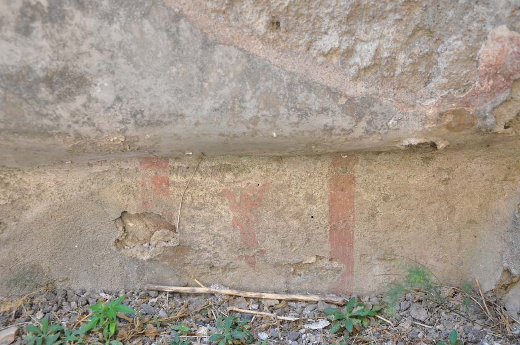 X.5.2 Pompeii. July 2017. Room ‘f’, detail of painted south wall in bed recess.
Foto Annette Haug, ERC Grant 681269 DÉCOR
