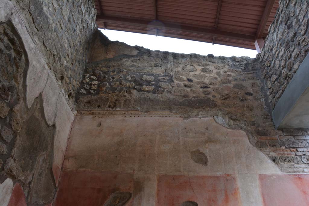 IX.5.11 Pompeii. March 2017. Room e, upper north wall. 
Foto Christian Beck, ERC Grant 681269 DCOR.
