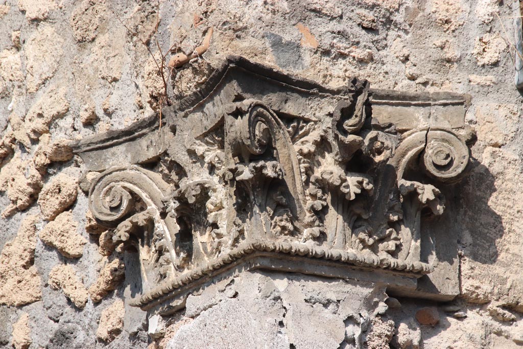 IX.7.3 Pompeii. October 2023. Corinthian capital on east (right) side of doorway. Photo courtesy of Klaus Heese.