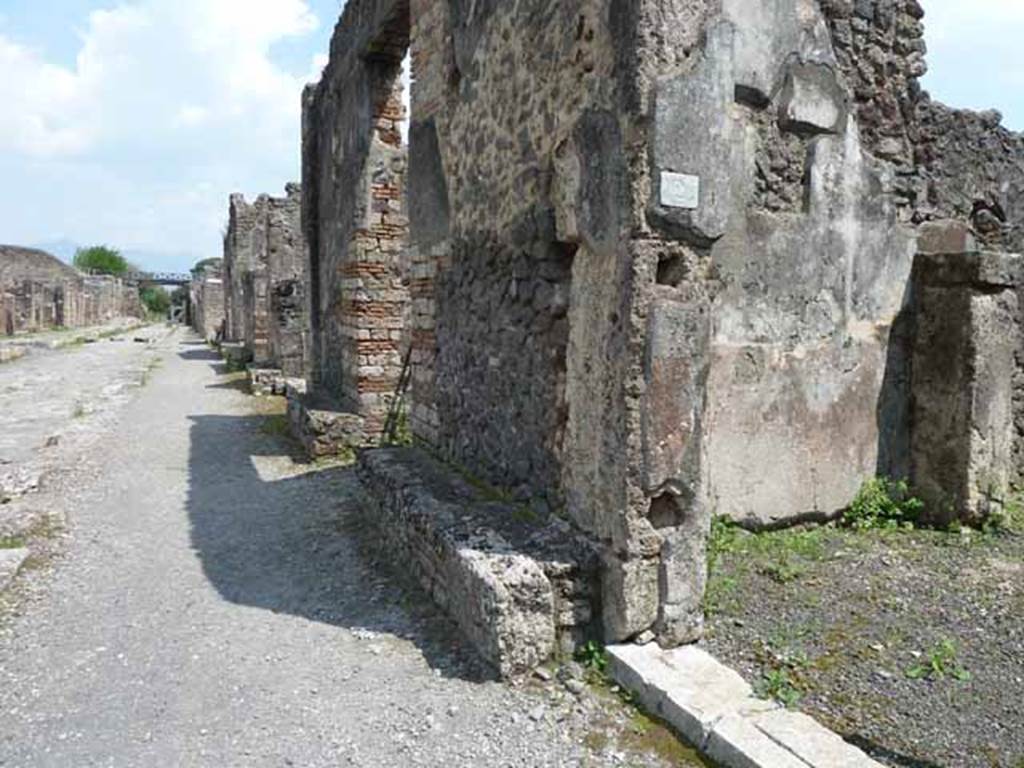 IX.8.2 Pompeii. May 2010. Entrance on Via di Nola, looking east.