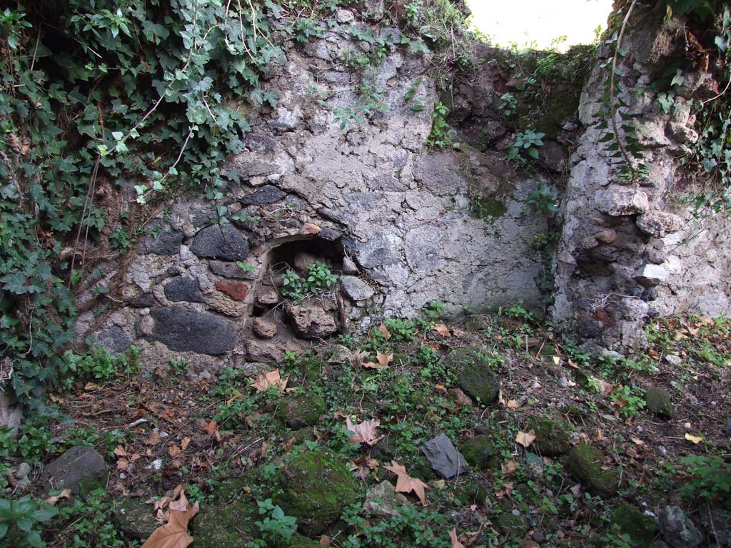 HGE12 Pompeii. December 2006. Room in north-east corner of Villa.