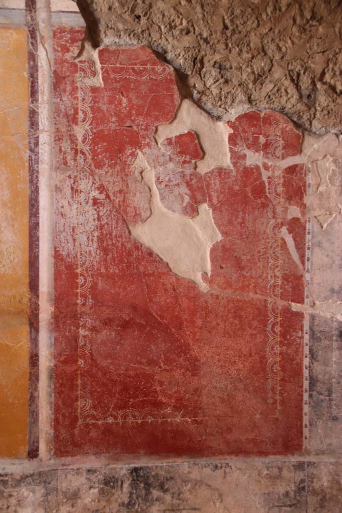 Villa Regina, Boscoreale. September 2021. 
Room IV, detail from second panel on west wall from north-west corner of triclinium. 
Photo courtesy of Klaus Heese.


