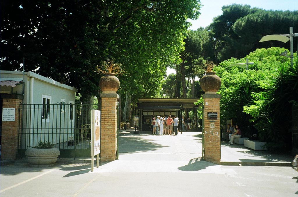 Piazza Porta Marina Inferiore. June 2010. North-east corner of Piazza Esedra, entrance to Pompei Scavi. Photo courtesy of Rick Bauer.