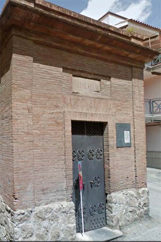 Santa Maria Capua Vetere, Mithraeum. 2014. Entrance on Vico Mitreo, off Via Pietro Morelli.