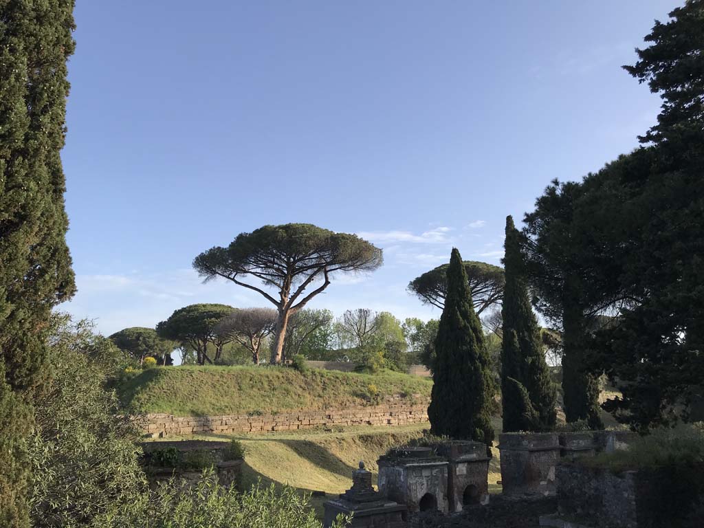 Pompeii Porta Nocera. April 2019. 
Looking towards north-east side of Nocera Gate, with tombs 2EN, 4EN, 6EN, 8EN, visible on lower right.
Photo courtesy of Rick Bauer.

