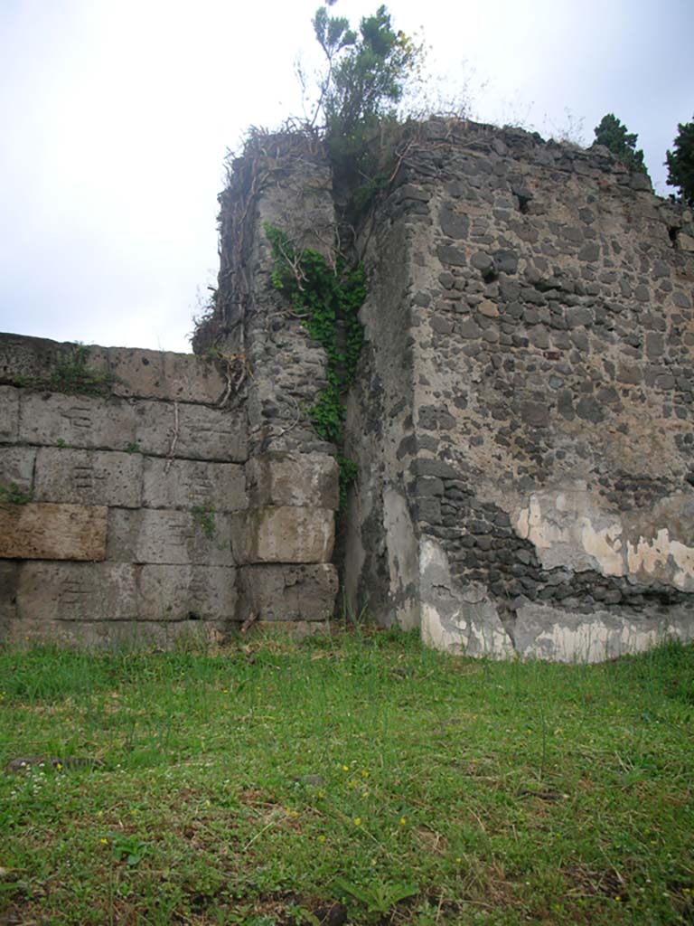Tower XII, Pompeii. May 2010. West end of south side of Tower. Photo courtesy of Ivo van der Graaff.
