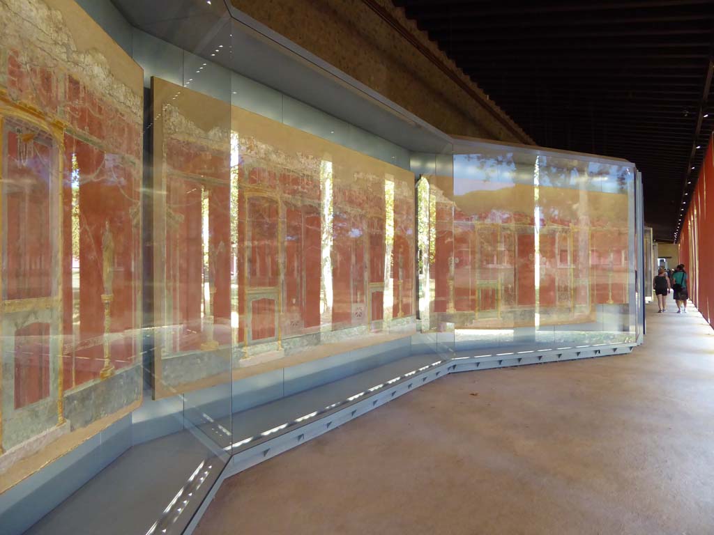Complesso dei triclini in località Moregine a Pompei. September 2015. Triclinium A walls on display in the Palaestra.
Foto Annette Haug, ERC Grant 681269 DÉCOR.
