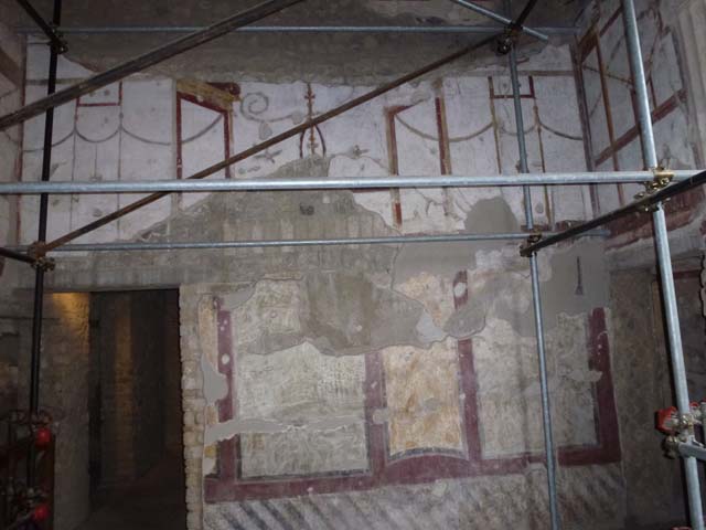 Oplontis, Villa of Poppea, October 2001. Room 4, detail of painted decoration on upper west wall in north-west corner. Photo courtesy of Peter Woods

