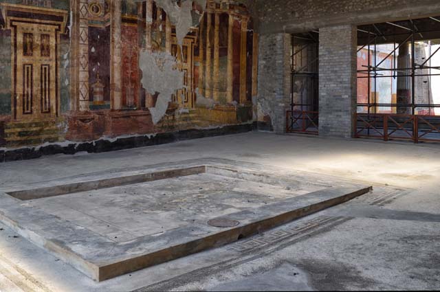 Oplontis Villa of Poppea, April 2018. Room 5, looking across atrium towards north end of west wall. Photo courtesy of Ian Lycett-King. Use is subject to Creative Commons Attribution-NonCommercial License v.4 International.
