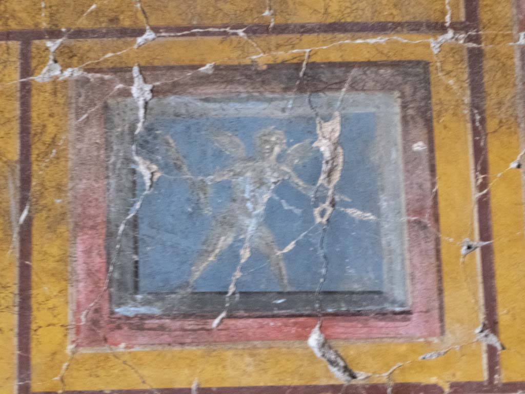 Oplontis, September 2015. Room 14, detail from panel on south end of north side of doorway, in east wall.