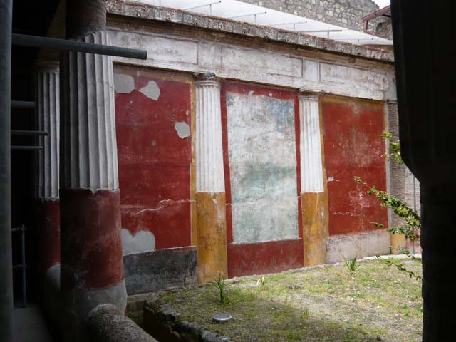 Oplontis, May 2010. Room 20, looking towards west wall. Photo courtesy of Buzz Ferebee.