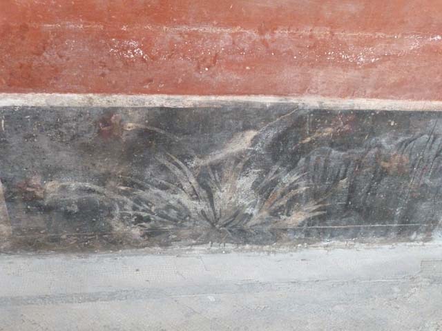 Oplontis, September 2015. East Portico 34, remains of painted bird in centre of red panel. 

