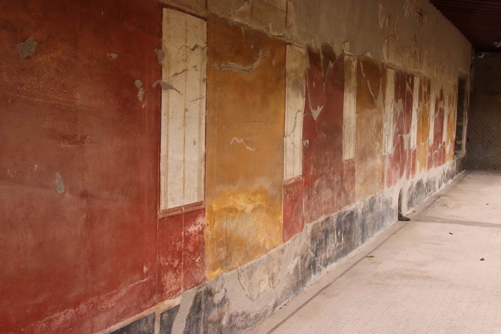 Oplontis, September 2015. East Portico 34, remains of painted bird in centre of red panel. 

