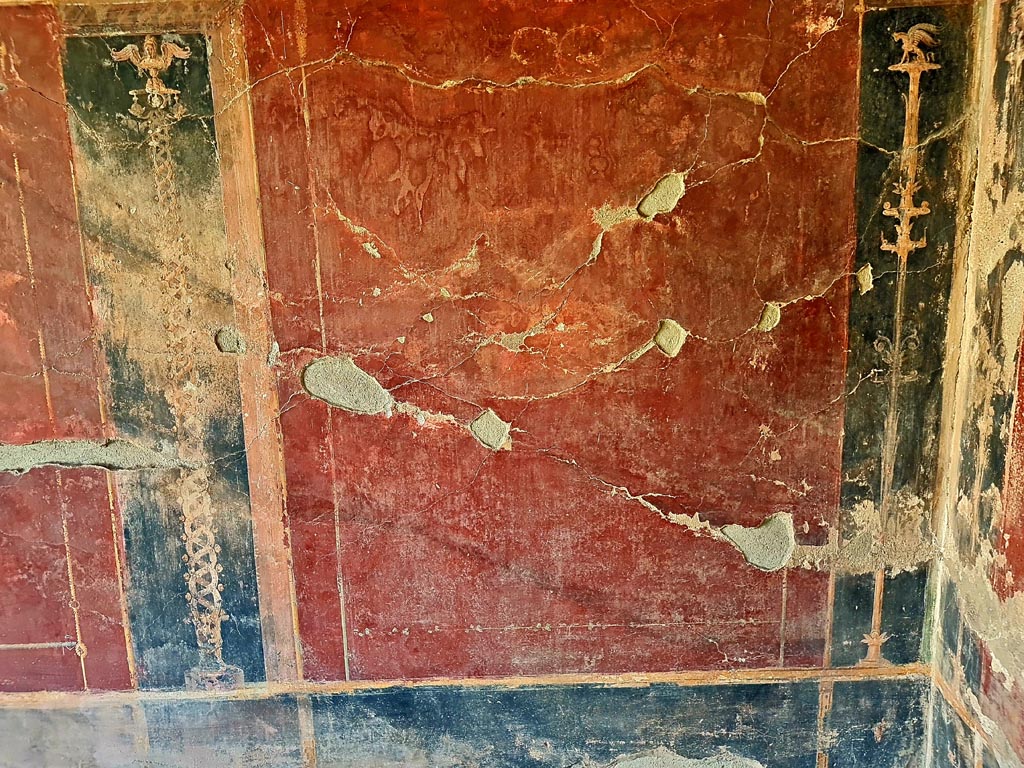 Oplontis Villa of Poppea, September 2021. 
Area 40, detail of painted griffin from north wall, in north-east corner. Photo courtesy of Klaus Heese. 
