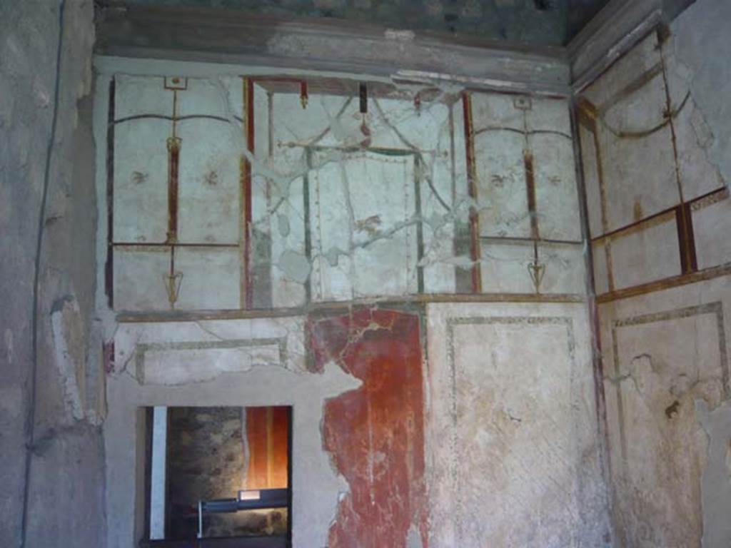 Oplontis Villa of Poppea, September 2021.  
Room 41, painted decoration from upper north wall of alcove, at west end. Photo courtesy of Klaus Heese.

