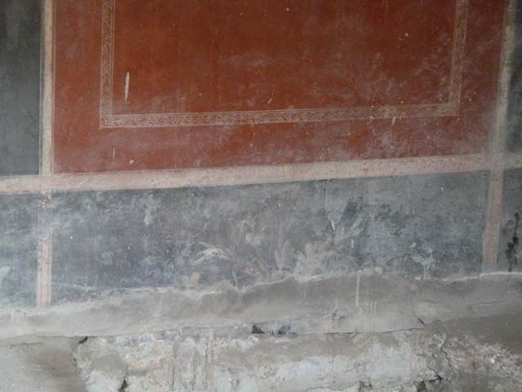 Oplontis, September 2015. Room 55, south end of upper west wall in south-west corner above red panel. 