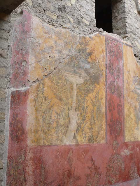 Oplontis, May 2010. Room 70, painted fountain from north end of east wall.   Photo courtesy of Buzz Ferebee.
