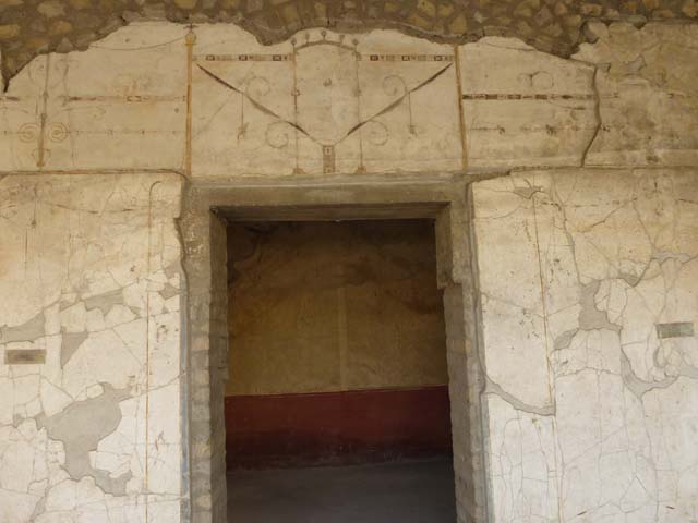 Oplontis, September 2015. Portico 60, painted upper west wall on south and upper wall of room 72.