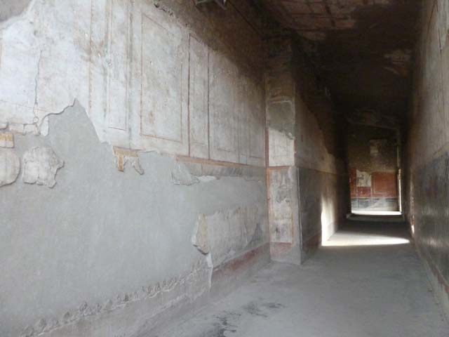 Oplontis, September 2015. Corridor 46, looking west along the north wall.