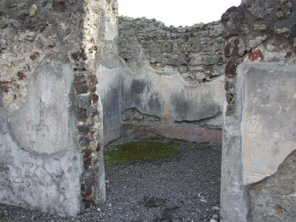 VI.9.2 Pompeii. December 2007. Doorway to room 13, cubiculum on south side of atrium.