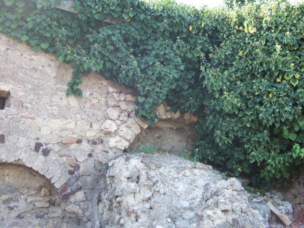 VI.9.2 Pompeii. September 2004. Room 38 to the left with stone staircase 39 to the right. 