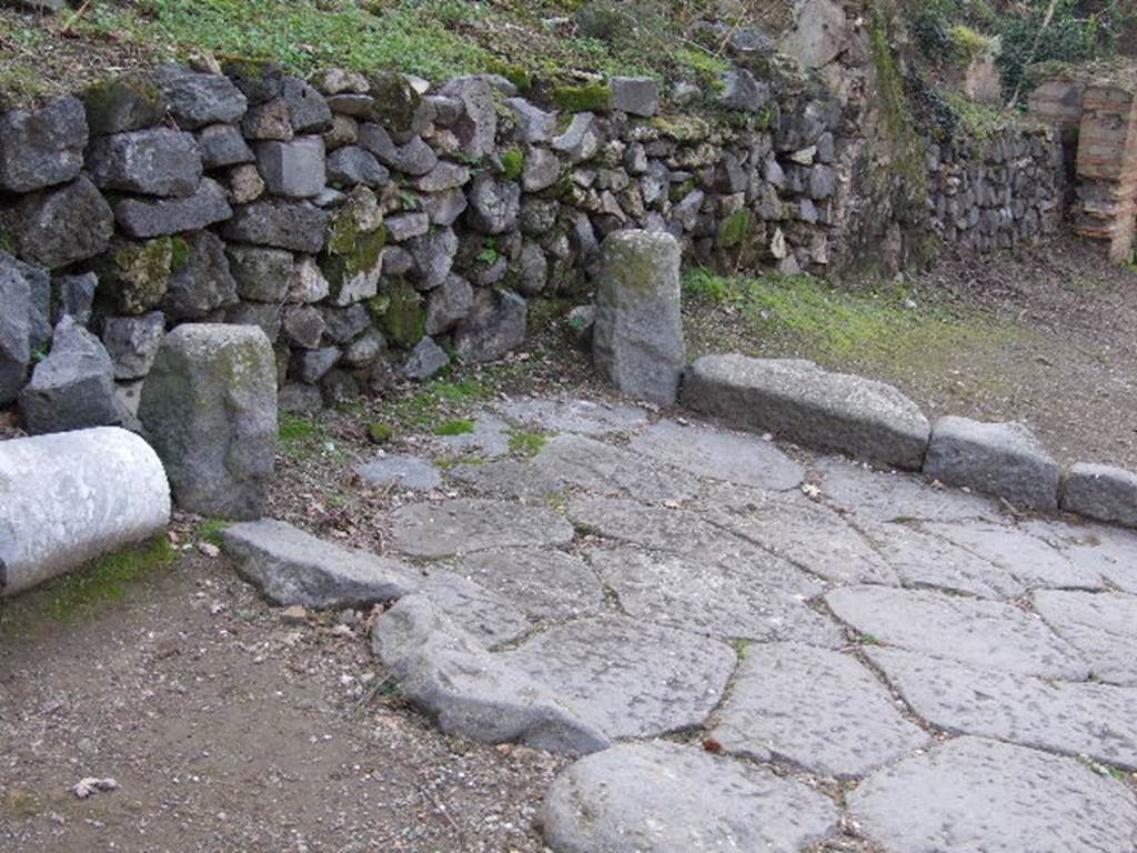 HGW06 Pompeii. Villa di Cicerone or Villa of Cicero.  May 2006.  Entrance.