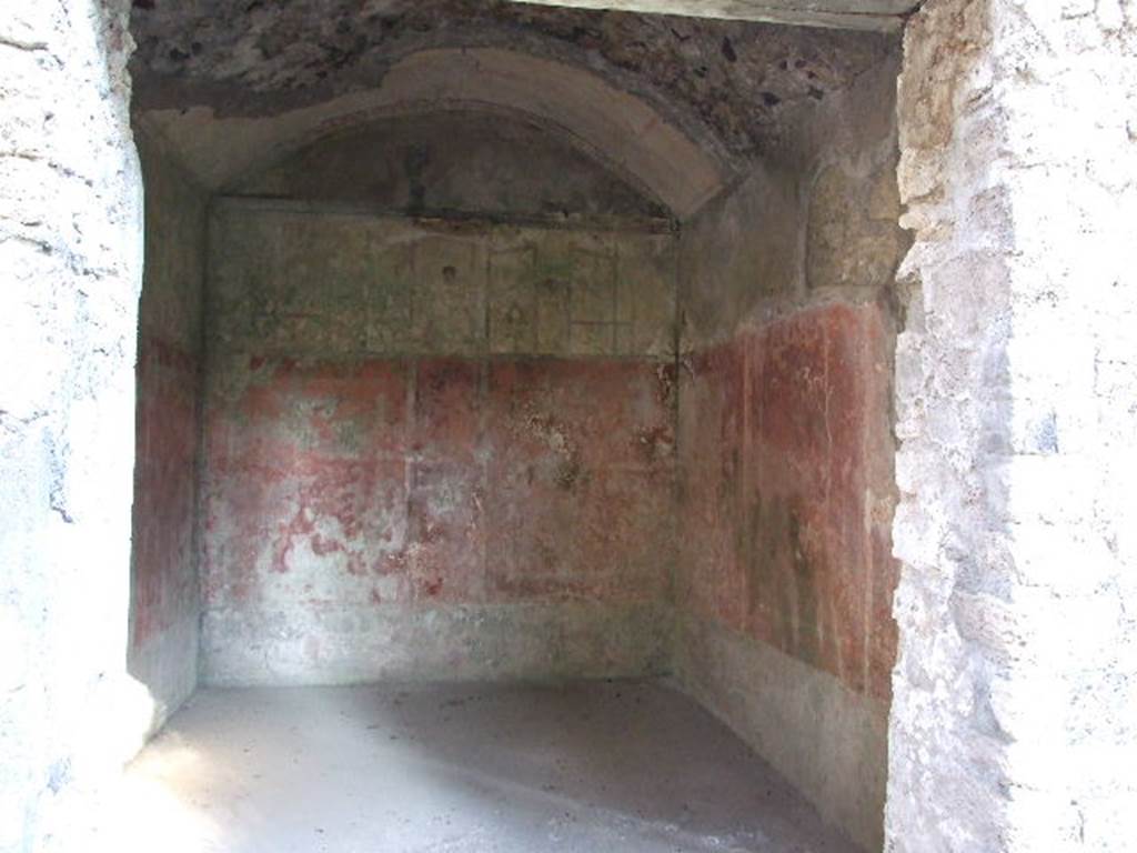 HGW24 Pompeii. December 2006.
Looking east through window into one of the richly decorated living rooms on the eastern side of the garden. 
(Fontaine, room 5,10).


