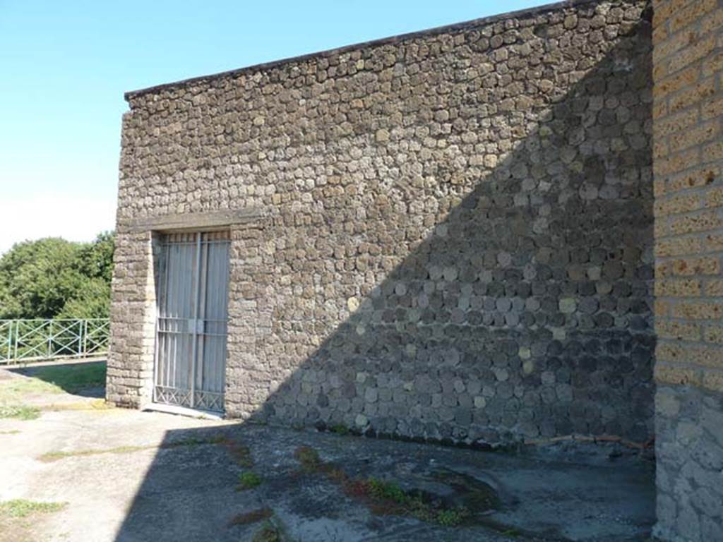 Villa San Marco, Stabiae, September 2015. Looking towards doorway to room 37, not photographed.