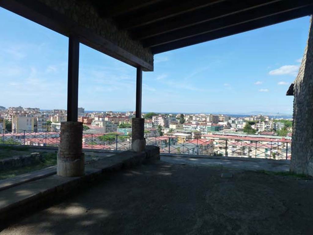 Villa San Marco, Stabiae, September 2015. View over the Gulf of Naples from portico 2, of the peristyle 66.