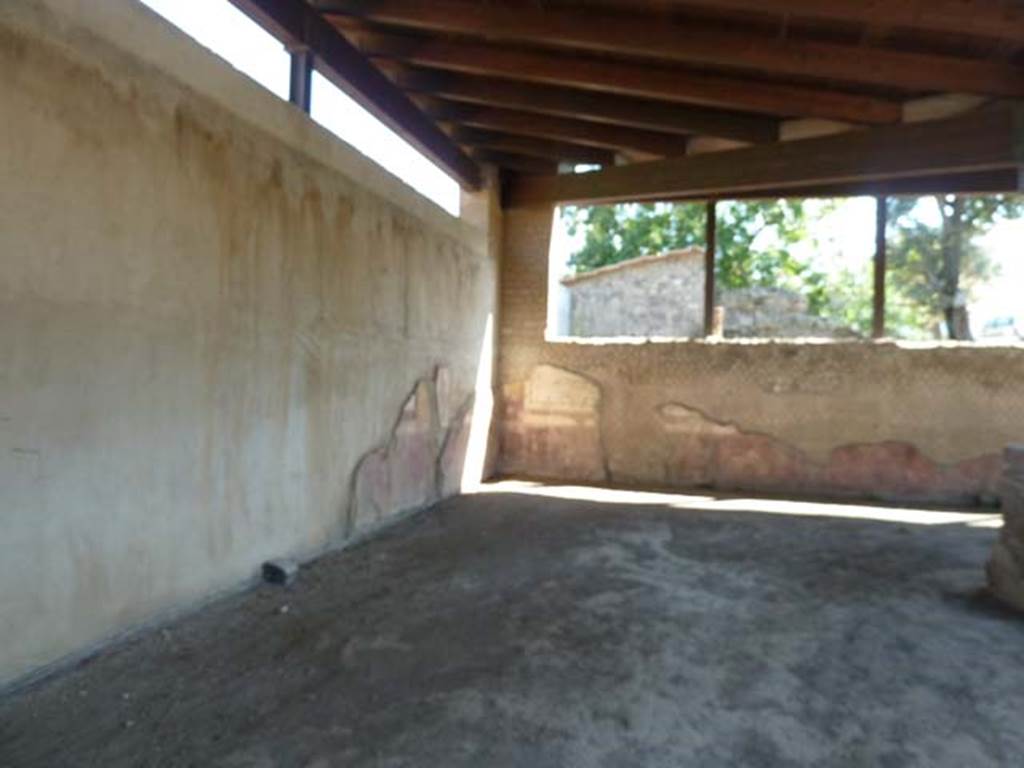 Villa San Marco, Stabiae, September 2015. Portico 2 east wall joining in the south-east corner with south wall of Portico 1.