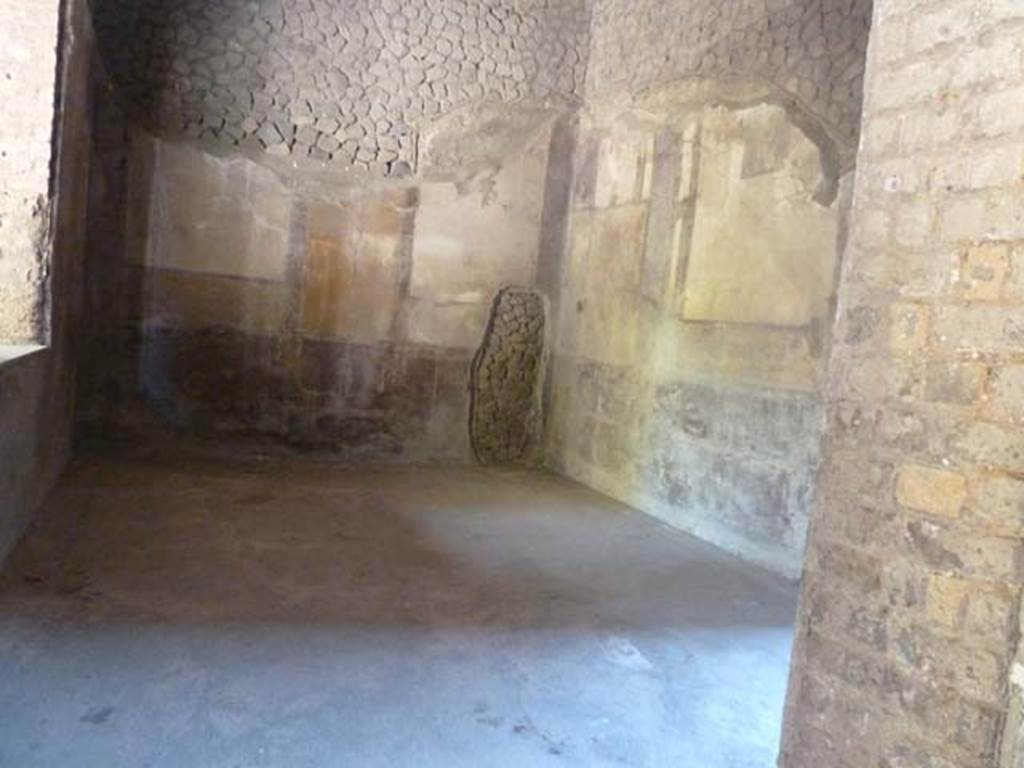 Villa San Marco, Stabiae, September 2015. Room 6, looking towards west wall.