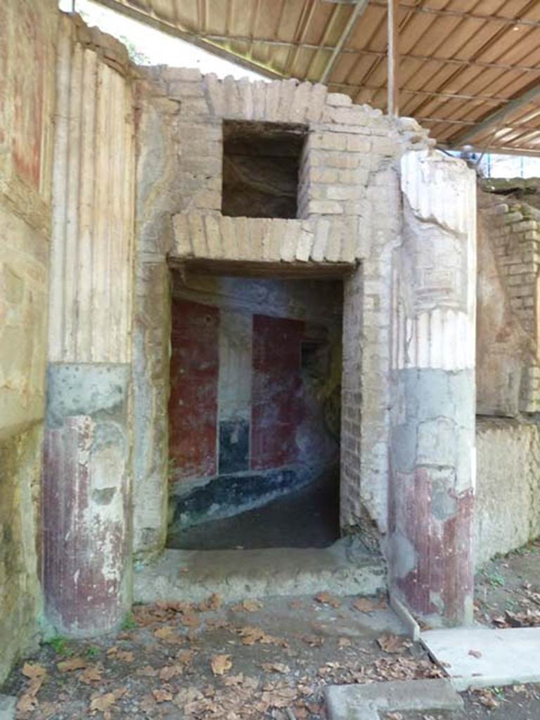 Villa San Marco, Stabiae, September 2015. Doorway/window to area 62 behind the nymphaeum.