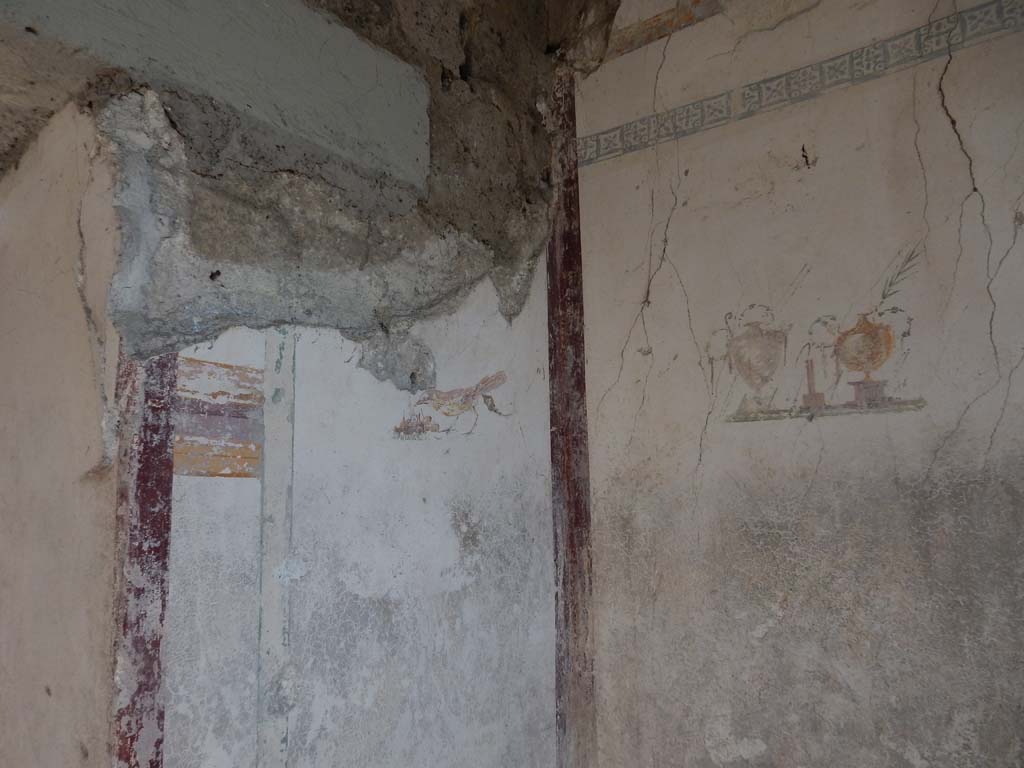 Villa San Marco, Stabiae, June 2019. Room 57, upper north-east corner. Photo courtesy of Buzz Ferebee

